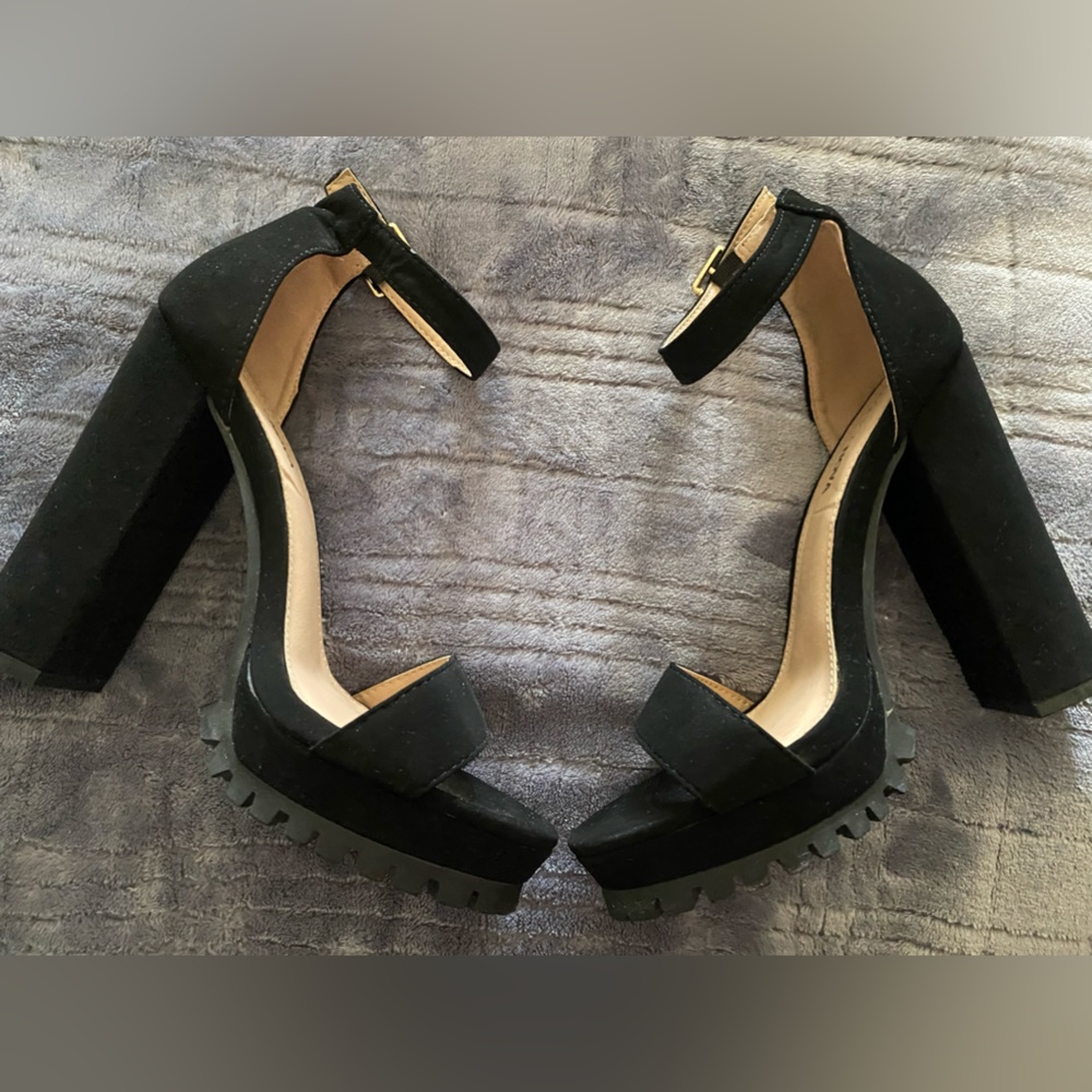 Fashion Nova Women’s Stiletto - Picture 1 of 11